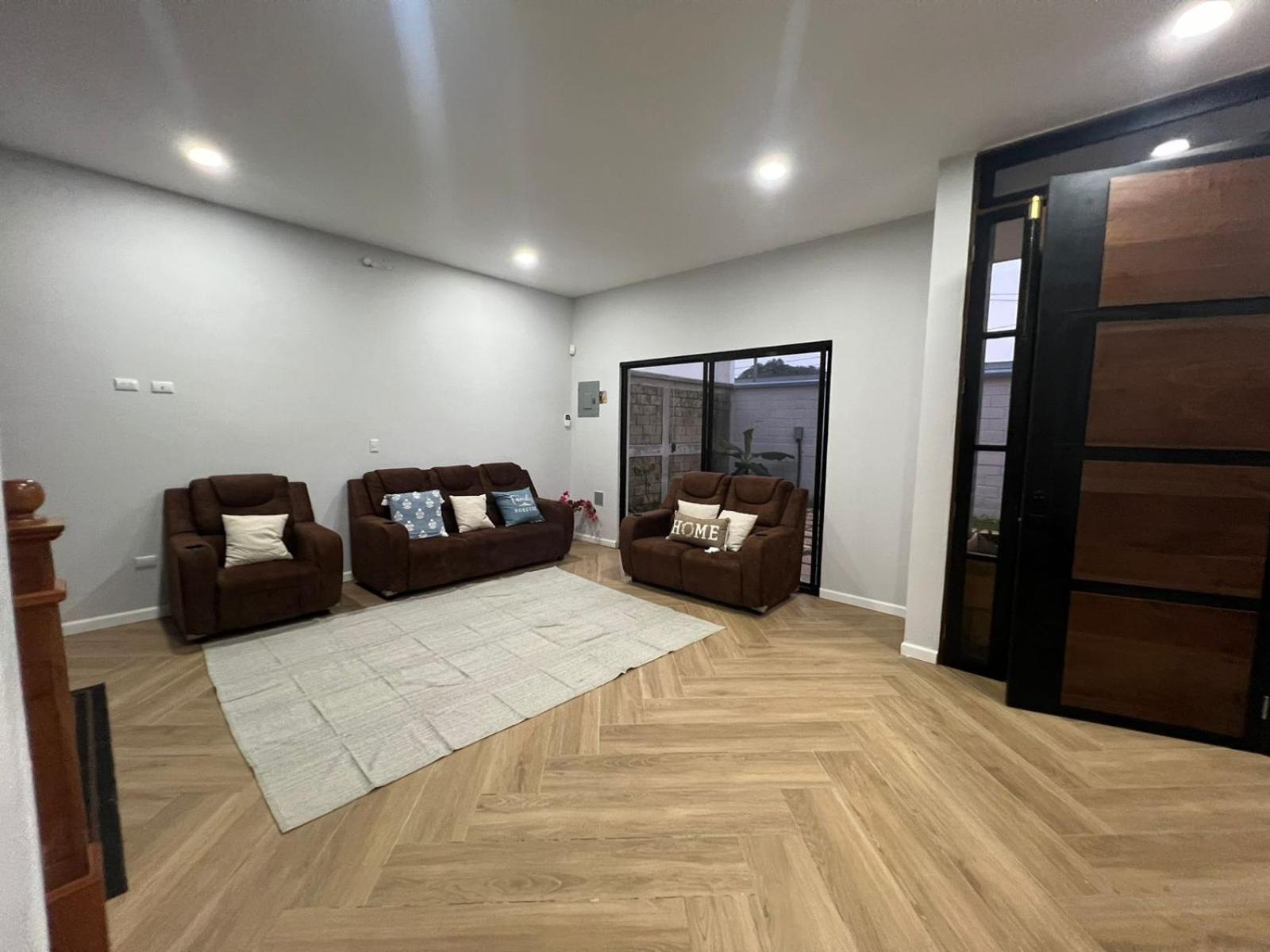La Isla Bonita Residence 弗洛勒斯 外观 照片