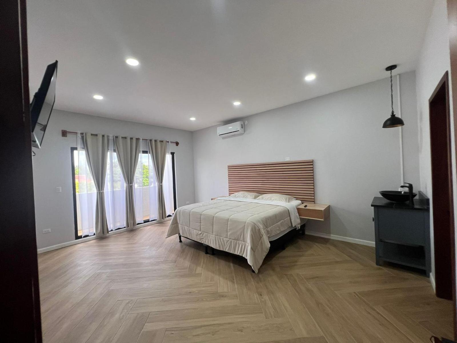 La Isla Bonita Residence 弗洛勒斯 外观 照片