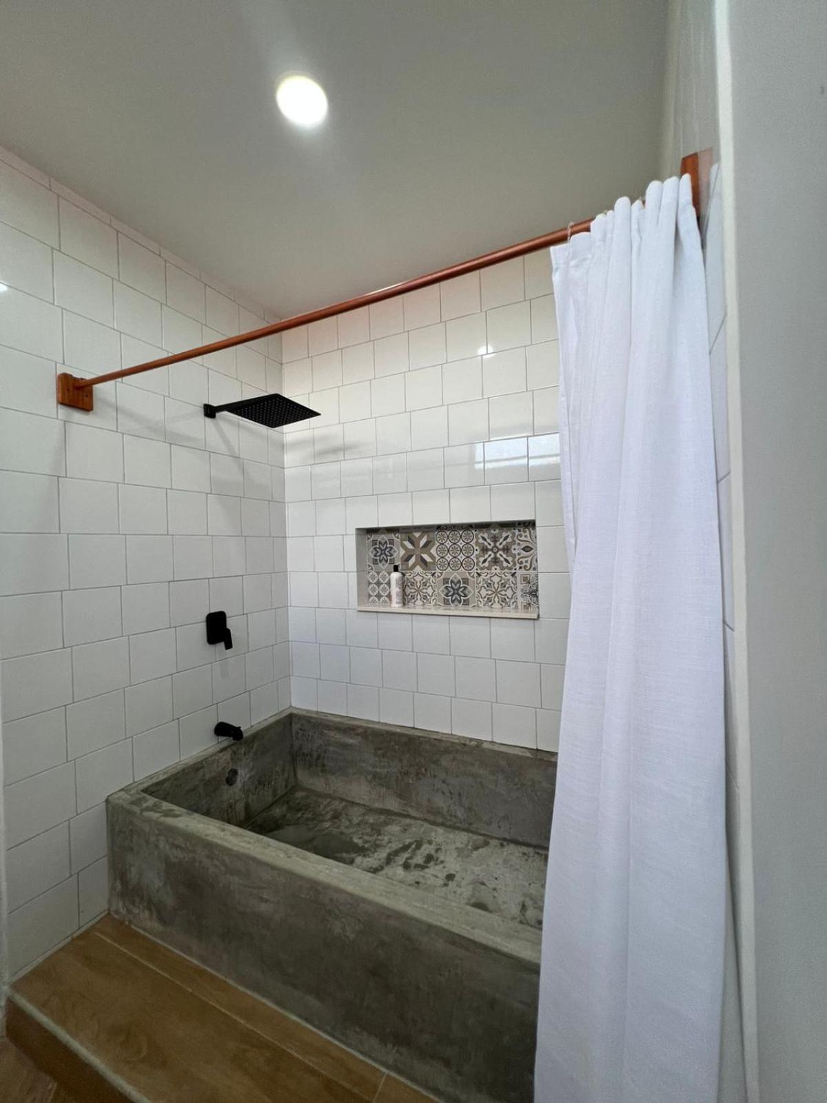 La Isla Bonita Residence 弗洛勒斯 外观 照片